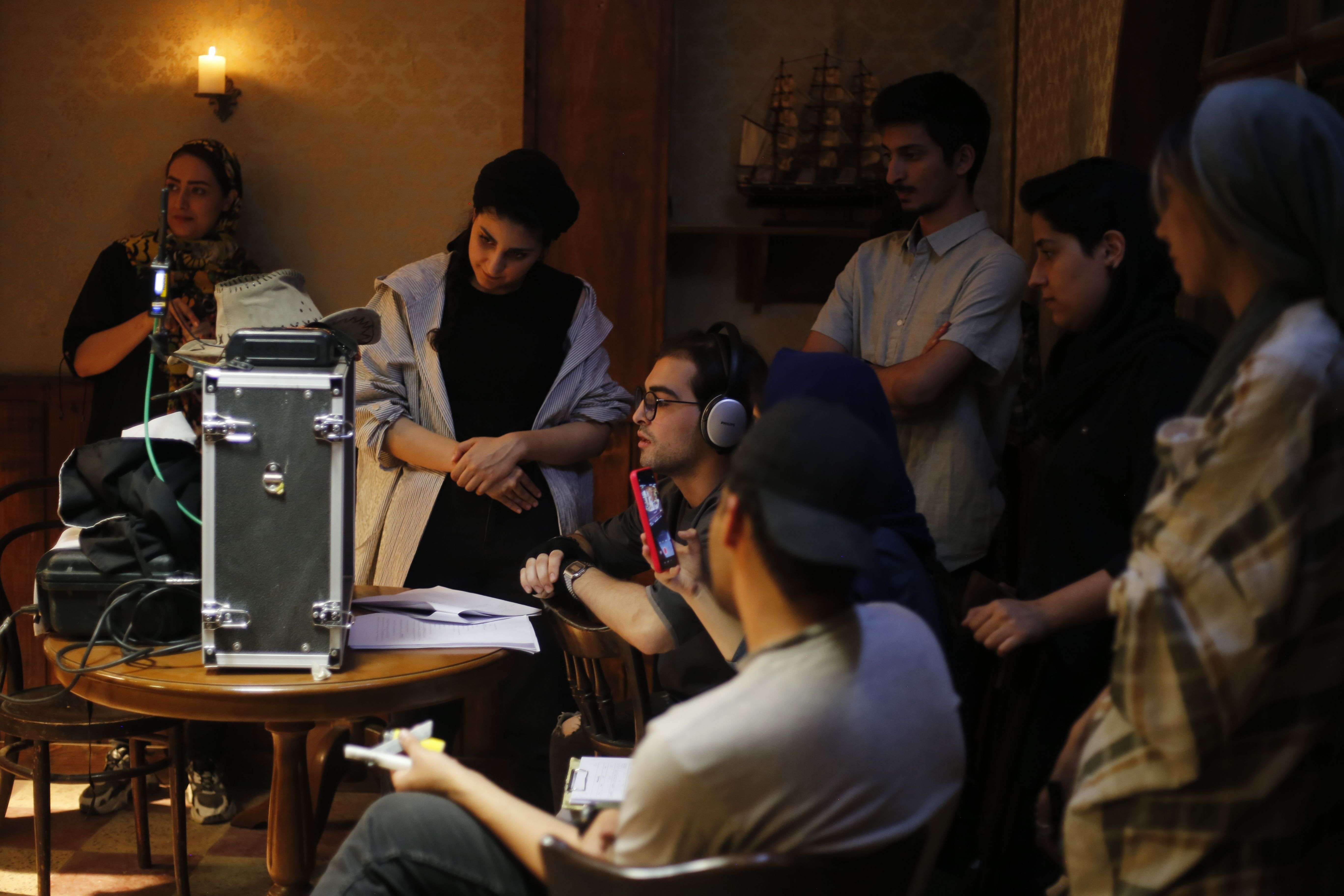 Behind the scenes 4